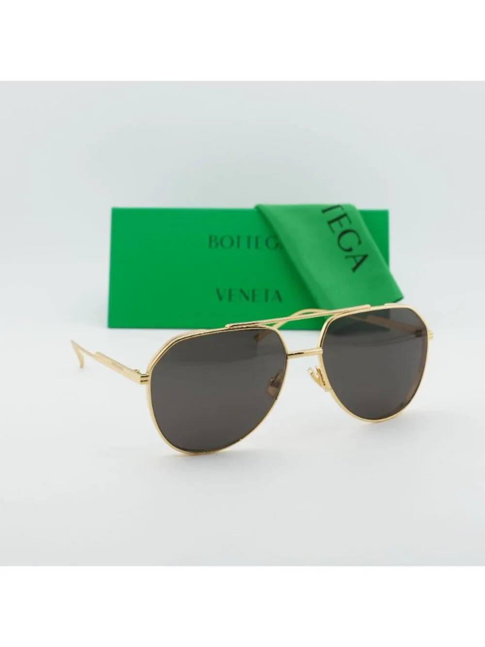 Bottega Veneta model bv1465s